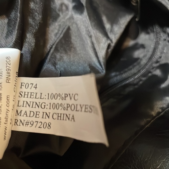 Hello Kitty Black Shoulder Bag - Picture 10 of 12